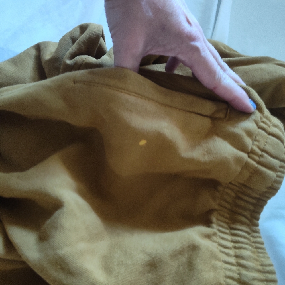 Streetwear Hoodie & Pants - Picture 3 of 10